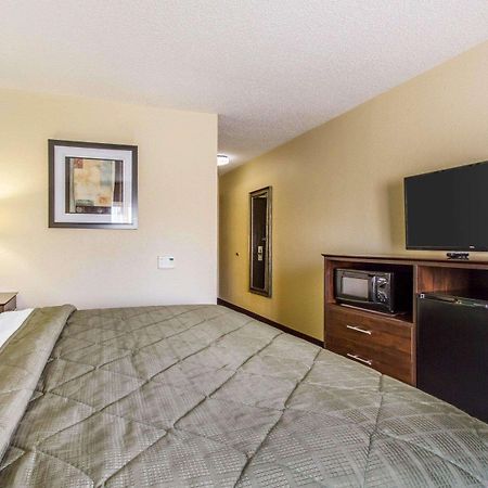 Quality Inn Murray University Area Bagian luar foto