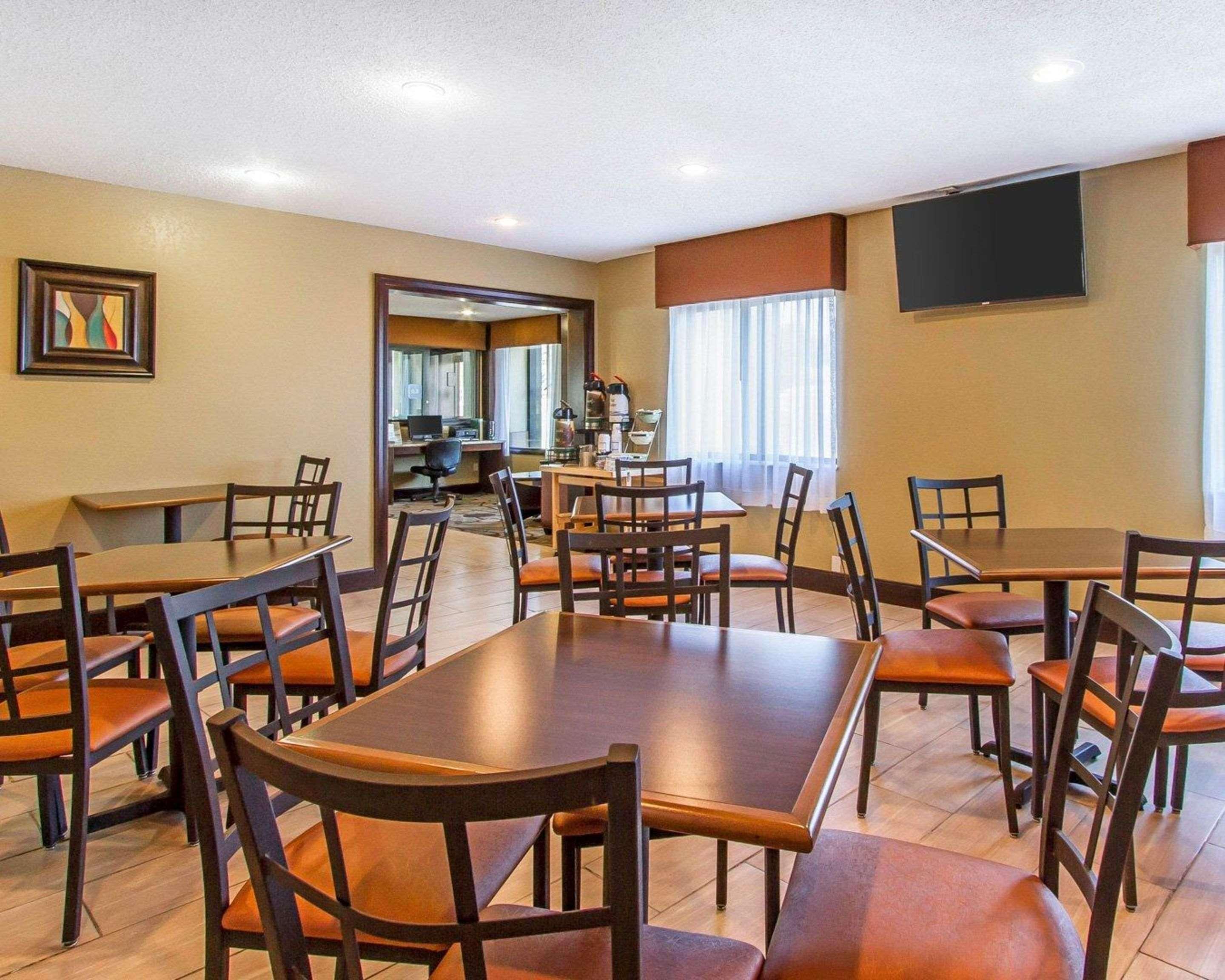 Quality Inn Murray University Area Bagian luar foto
