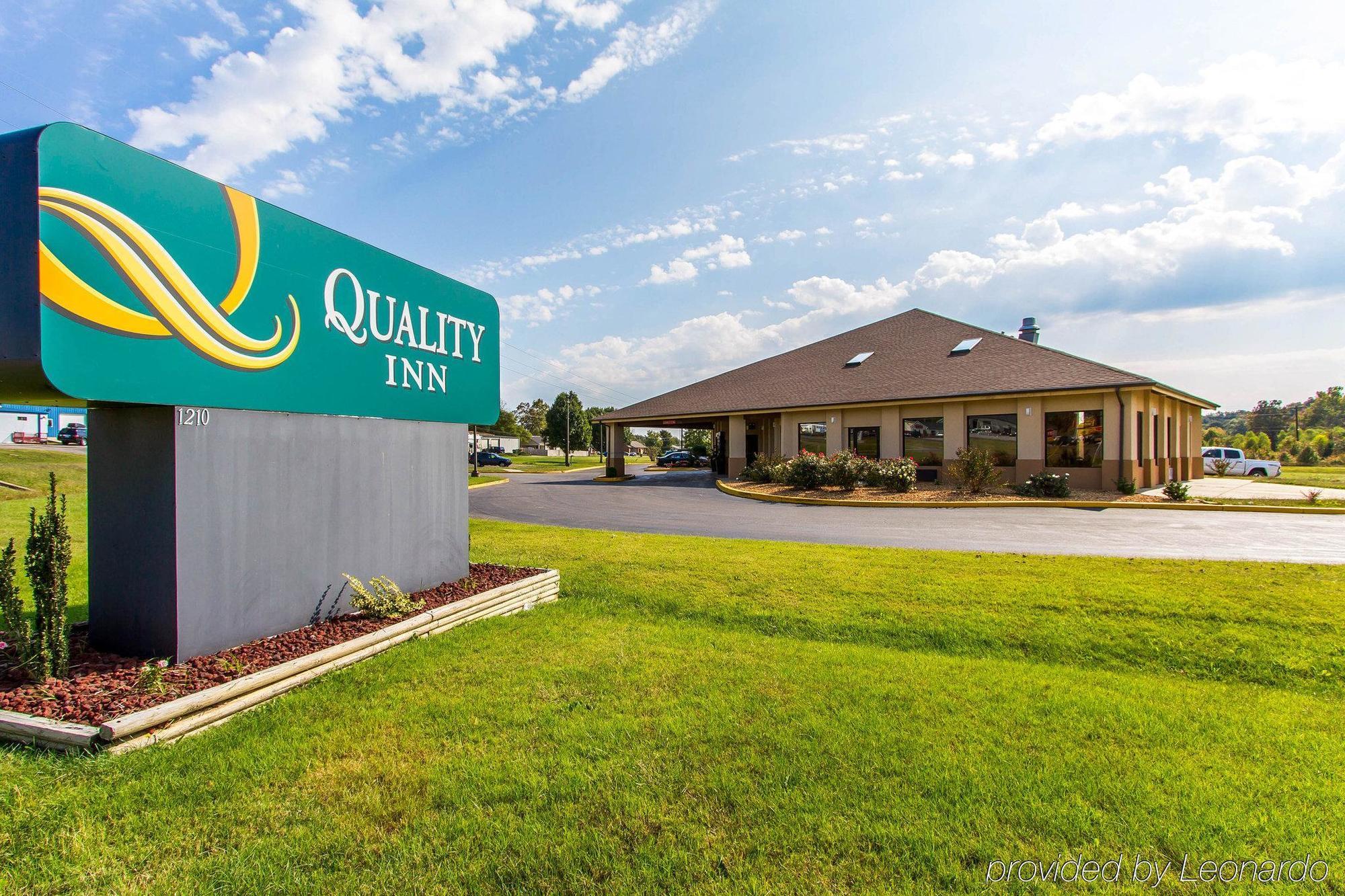 Quality Inn Murray University Area Bagian luar foto