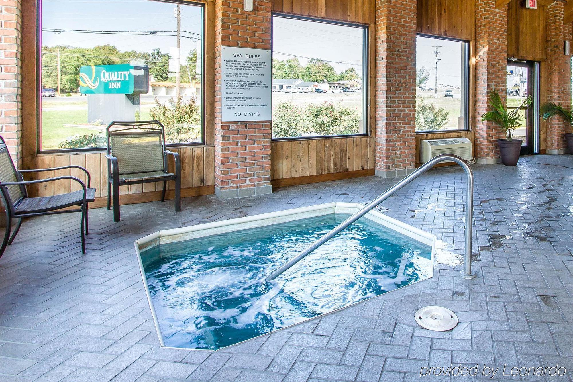 Quality Inn Murray University Area Bagian luar foto