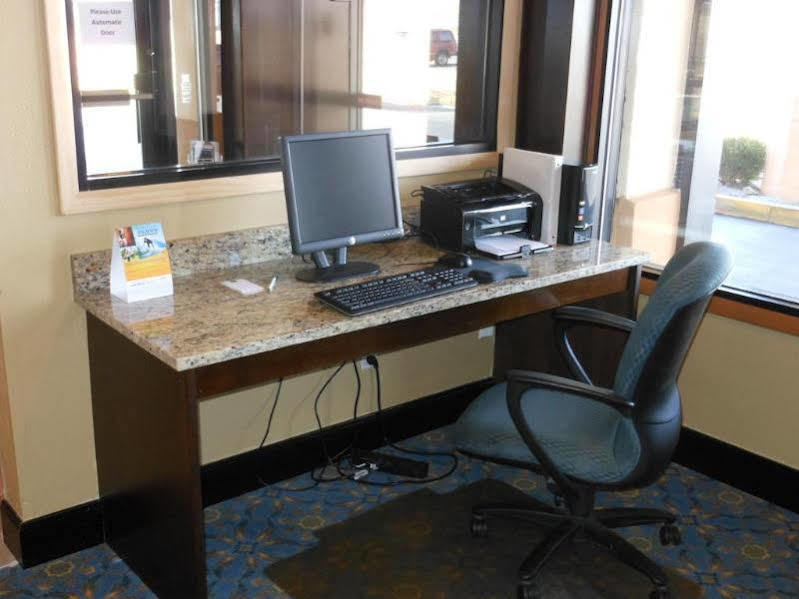 Quality Inn Murray University Area Bagian luar foto