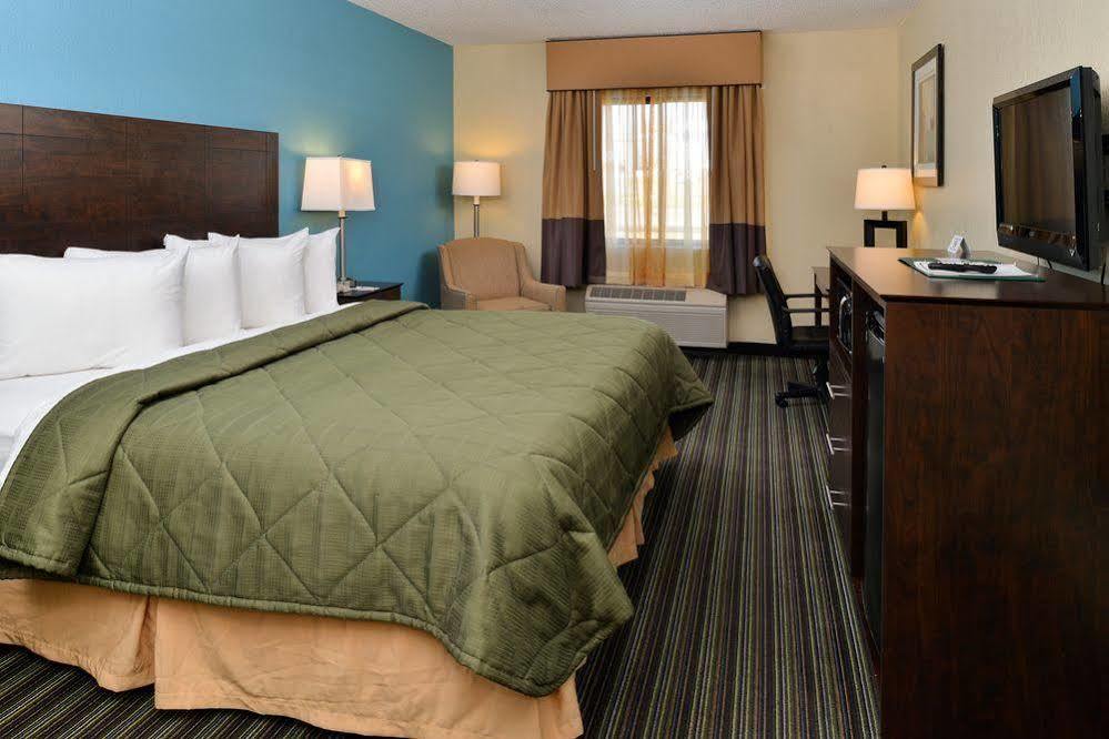 Quality Inn Murray University Area Bagian luar foto